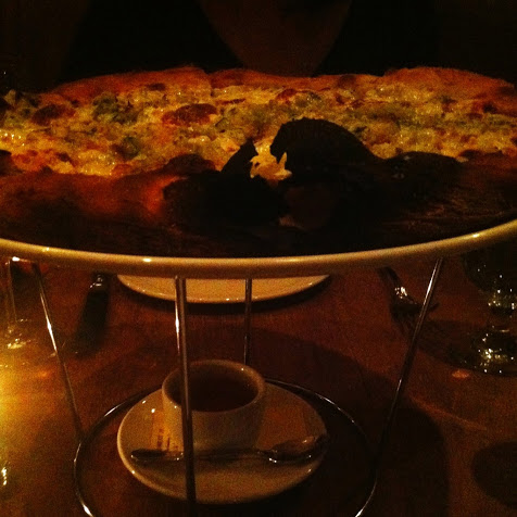 Pizza with cauliﬂower, garlic crema, burrata, anchoïade